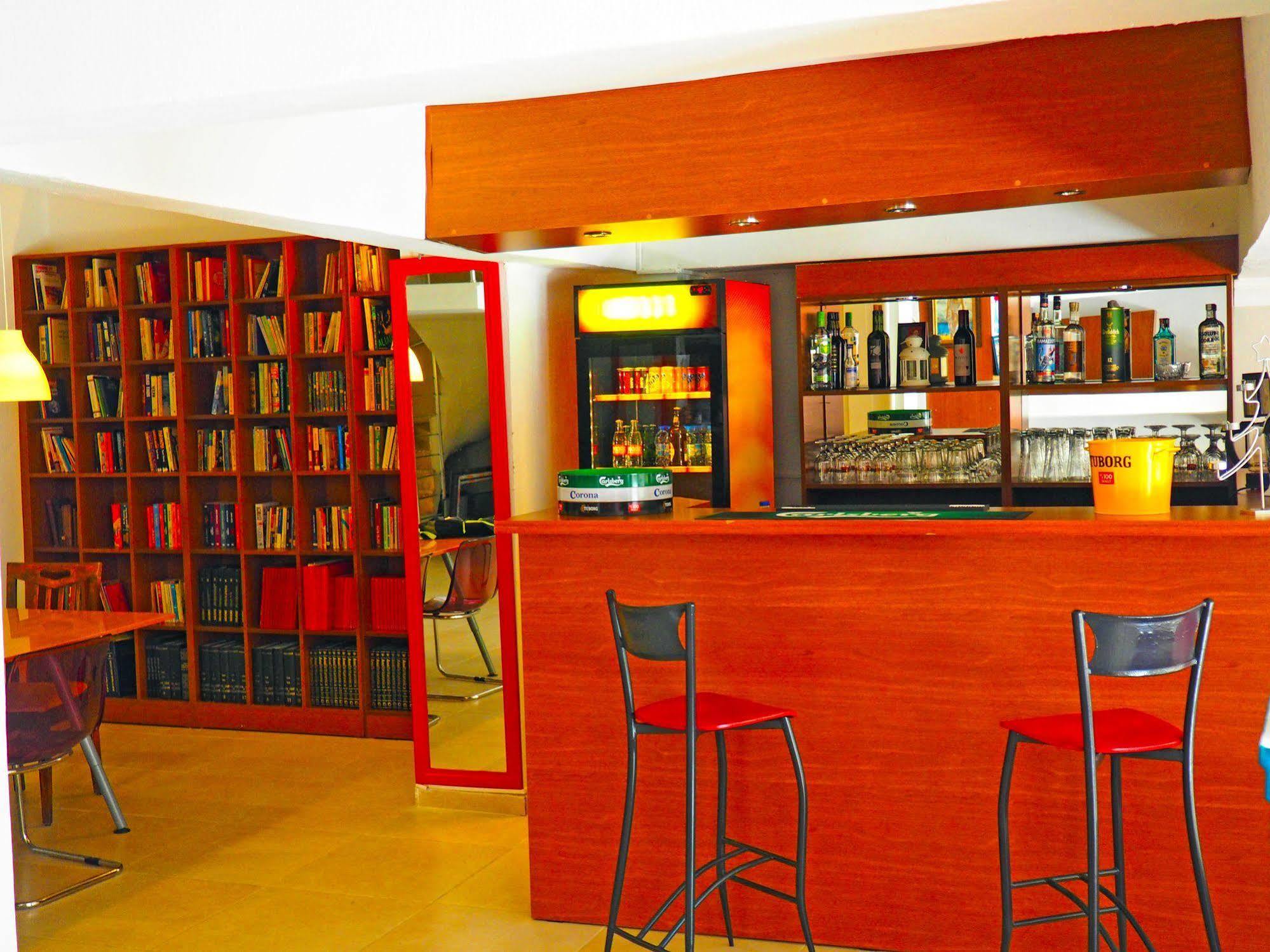 Atlas Apart Hotel Чесме Екстериор снимка